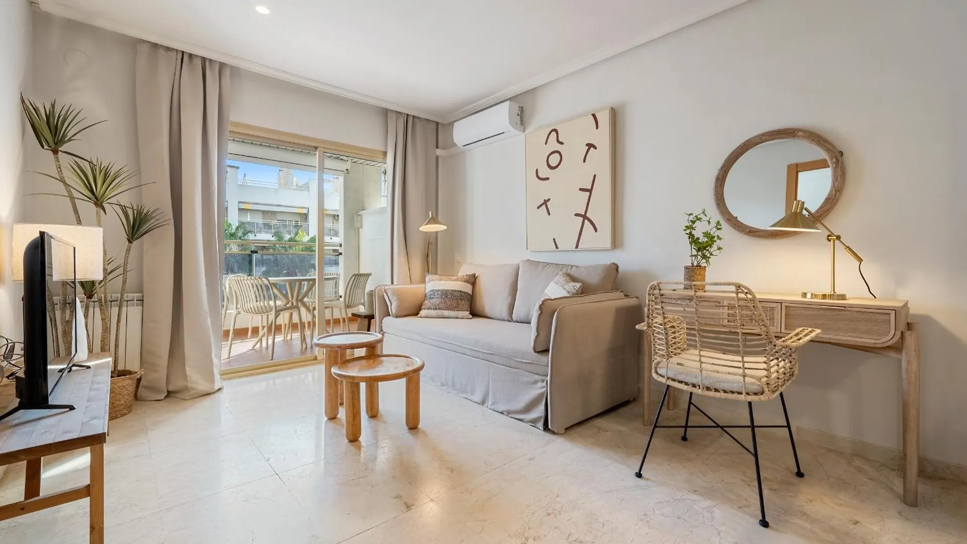 Apartment Hauzify I Apartament Michelangelo Salou Spain