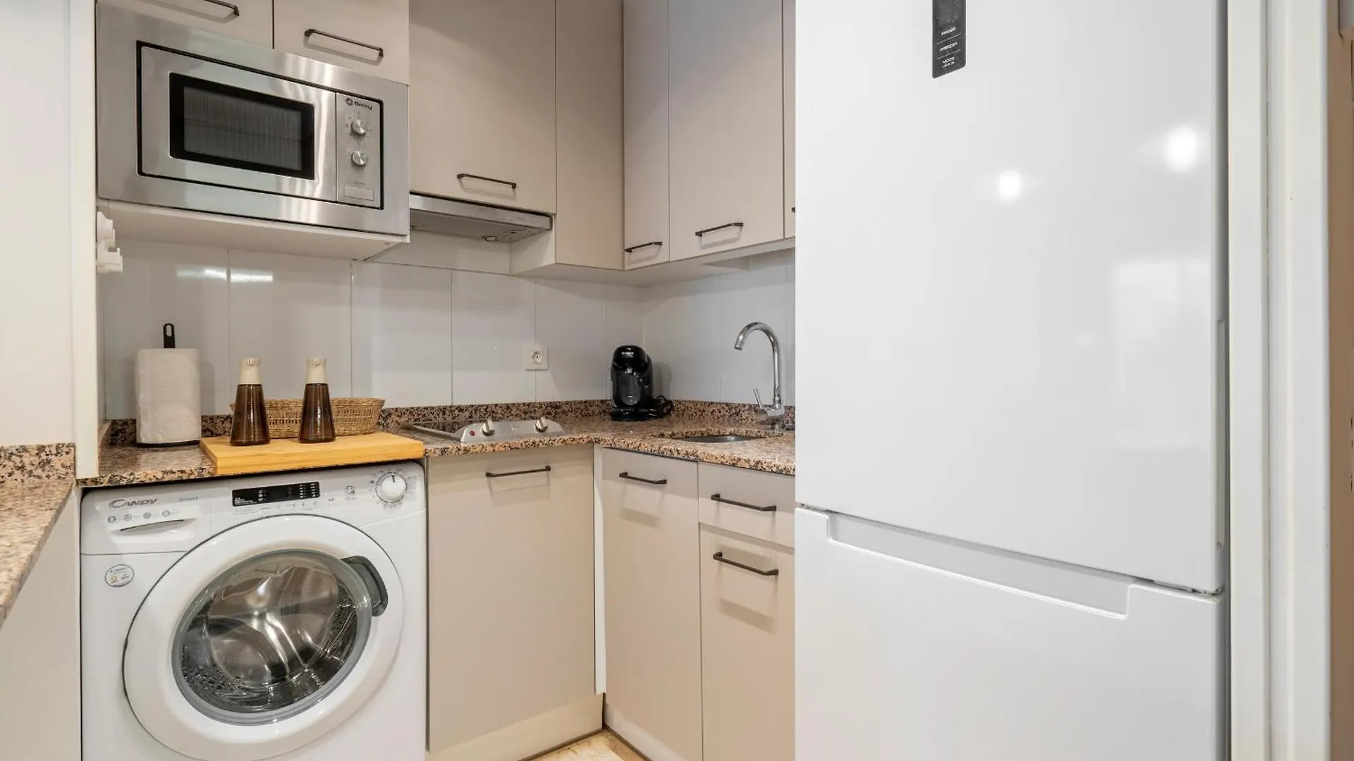 Apartment Hauzify I Apartament Michelangelo Salou